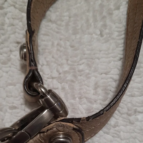 B. Makowsky Metallic Gold Shoulder Bag - Picture 7 of 10